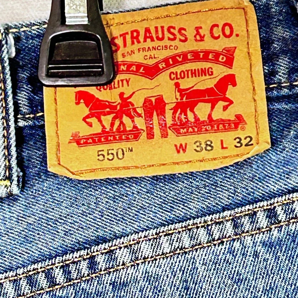 Levi's 550 Relaxed‎ Fit Jeans Mens W38 L32 Medium Wash Denim Blue